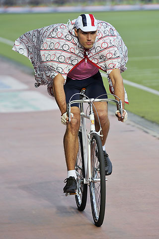 Moncler Gamme Bleu / - 2011